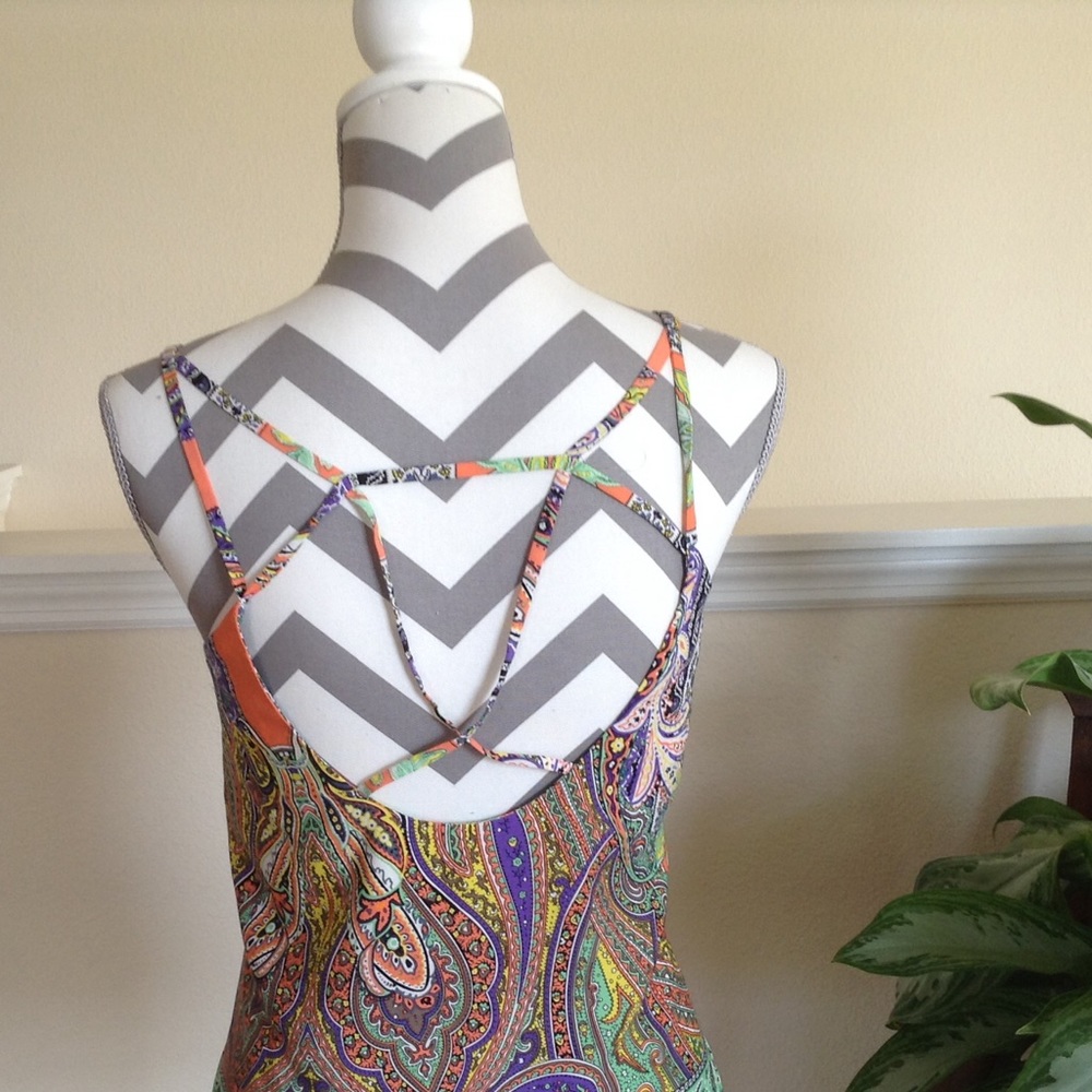 Fun Summer Patterned Top - Picture 2 of 4